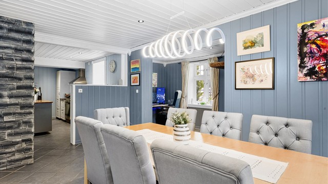 Åpen løsning mellom stue og kjøkken