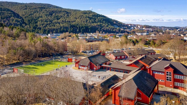 Kort avstand til Flaktveit barneskole og barnehage