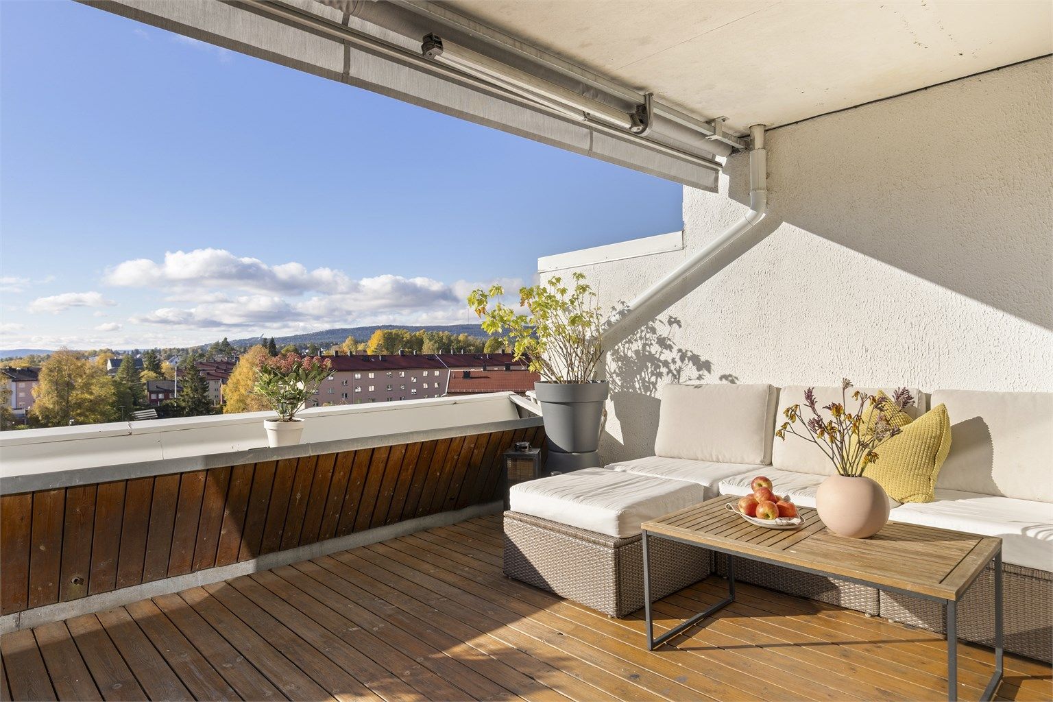 Gjennomgående endeleilighet i 6. etasje med heisadkomst og stor terrasse med flott utsikt og meget gode solforhold.
Foto: Petter Tanum/Tanum Foto