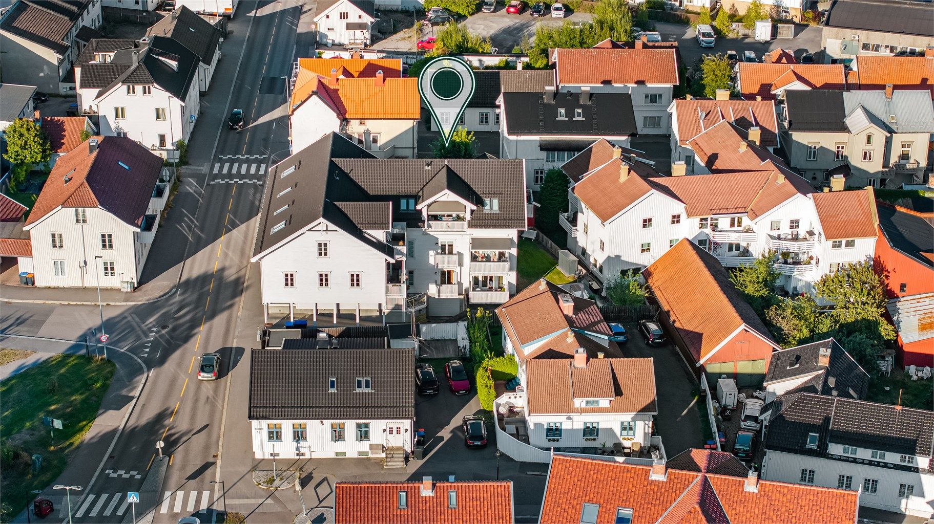 Ligger skjermet til i bygget