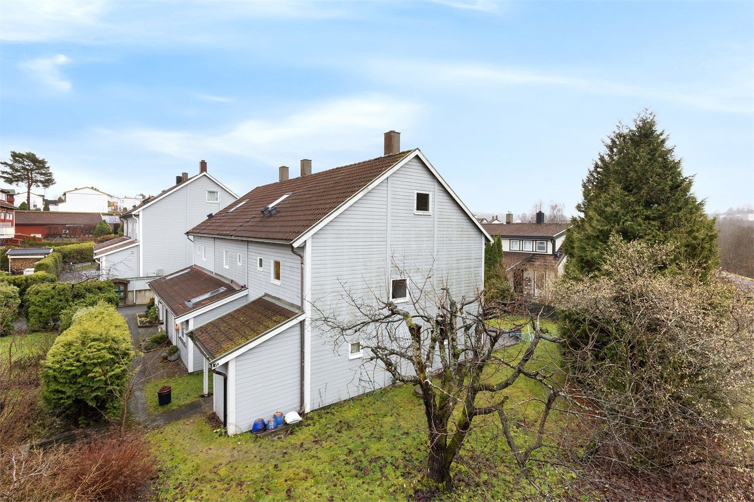Her er det rene "Bakkebygrenda-stemning" med asfalterte internveier, flere lekeplasser og flotte oppvekstmuligheter. Foto: Petter Tanum Larsen