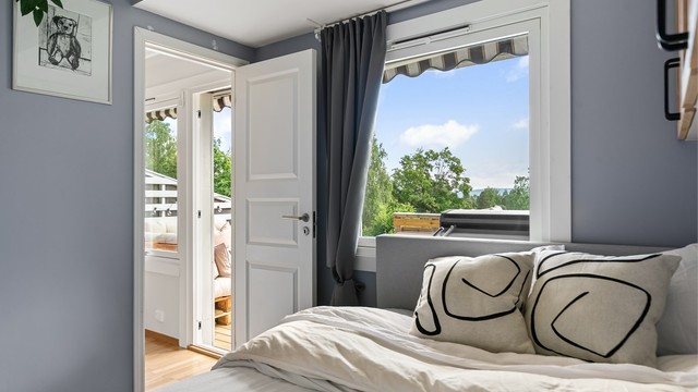 Soverommet vender ut mot rolige omgivelser
