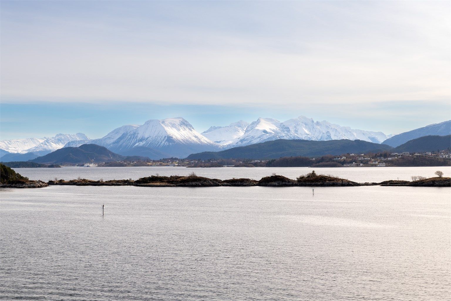 Utsikt mot Sunnmørsalpane