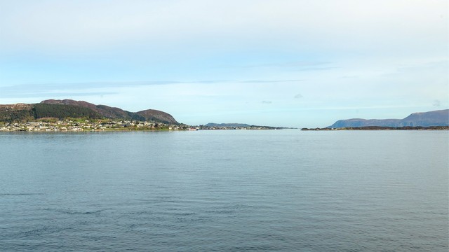 Fra eiendommen er det kort vei til turstiene på Byfjellet og til det nye Bybadet.