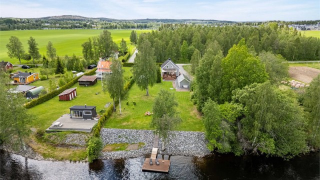 Eiendomsmegler Krogsveen v. Marcus Grundy har gleden av å presentere Bjertnesvegen 172!