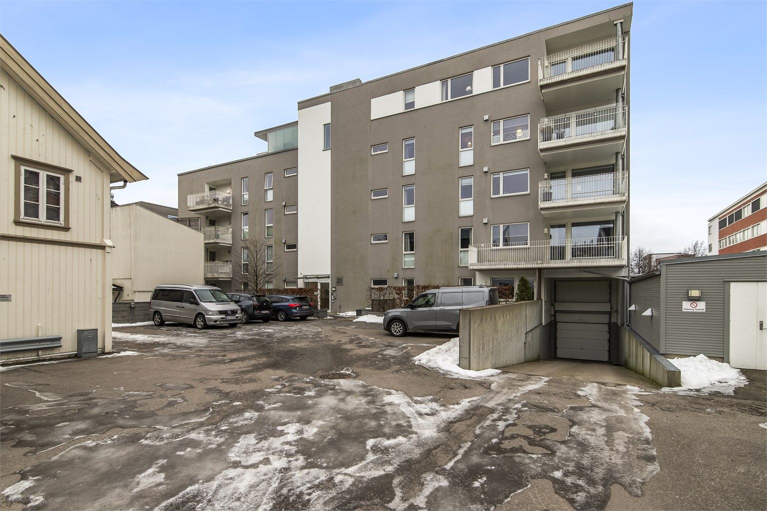 Nedkjøring til garasjeanlegg