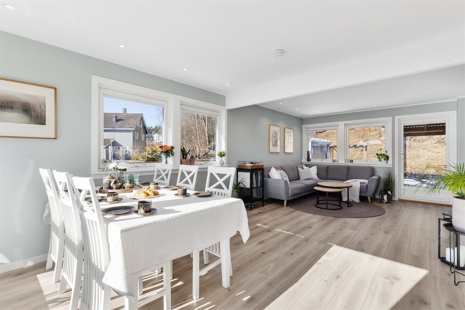 Robin Lauritzen v/ Krogsveen Eiendomsmegling har gleden av å presentere Munkebekken 189!