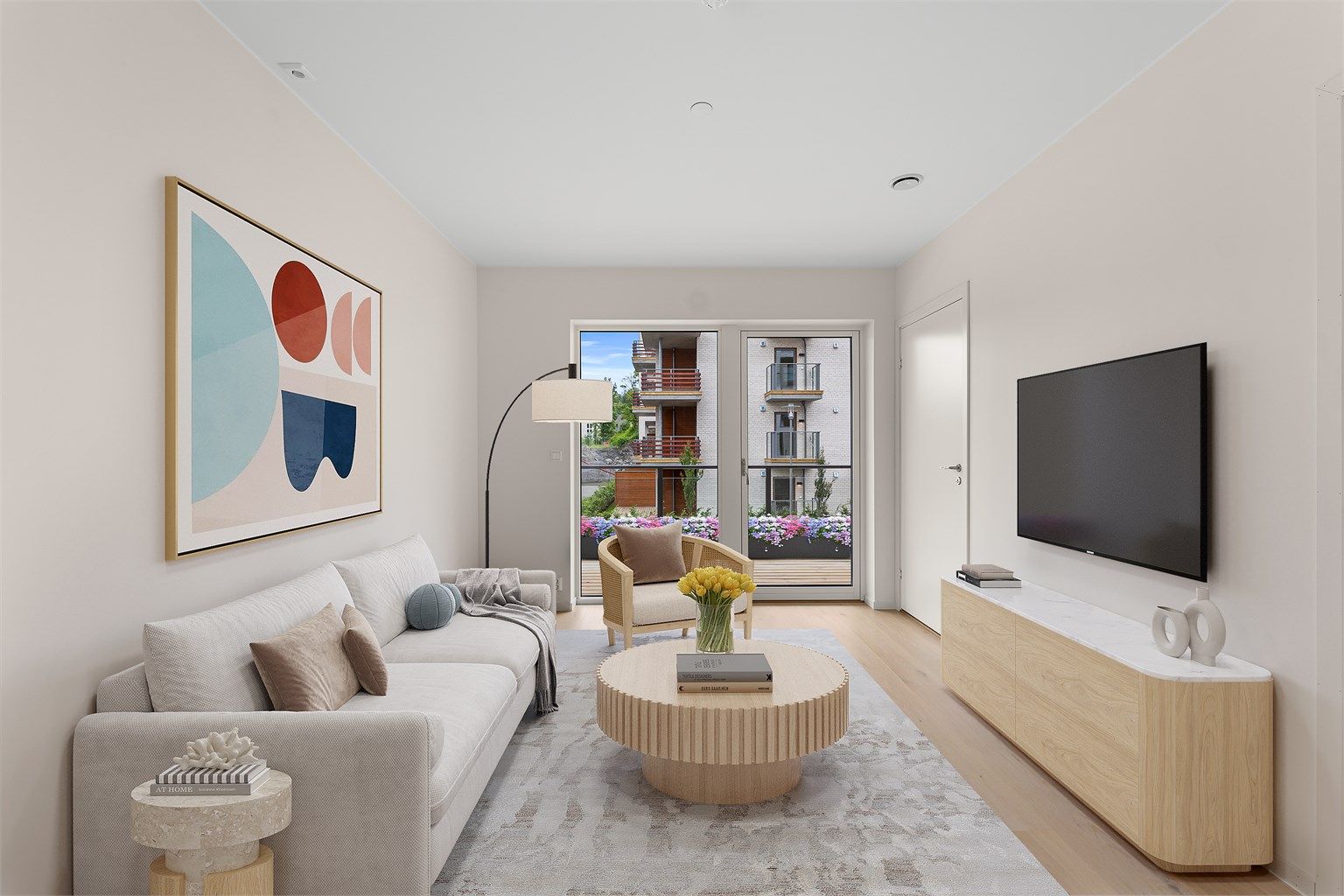 Splitter ny 2-roms med solrik balkong. God intern beliggenhet. Vannbåren gulvvarme. Lave felleskost. Leilighet ferdigstilt juni 2025.  Digital styling av stuen. 