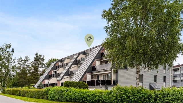 Velkommen til Hareveien 7- En lys toppleilighet med solrik terrasse og fantastisk utsikt for deg over 50 år! Foto: Oh Shots