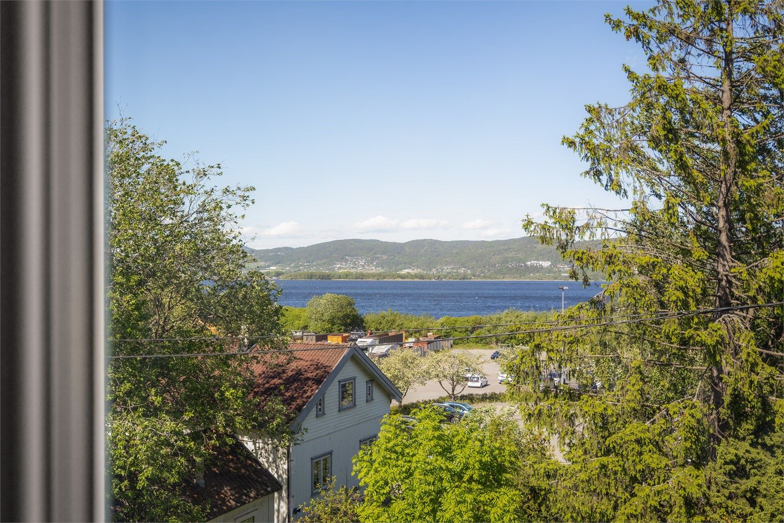 Utsikt fra 2. etasje.