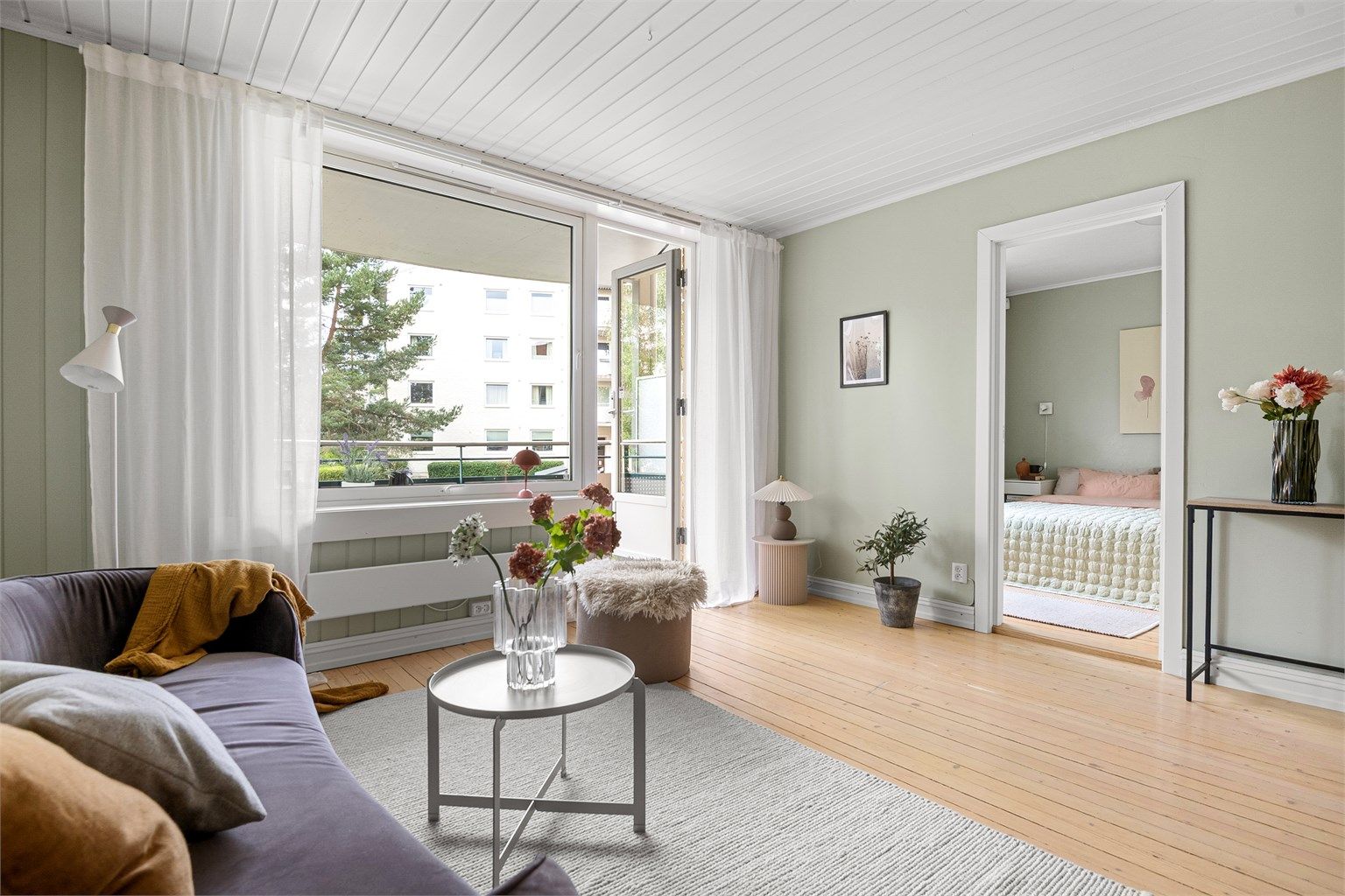 Utgang til vestvendt balkong