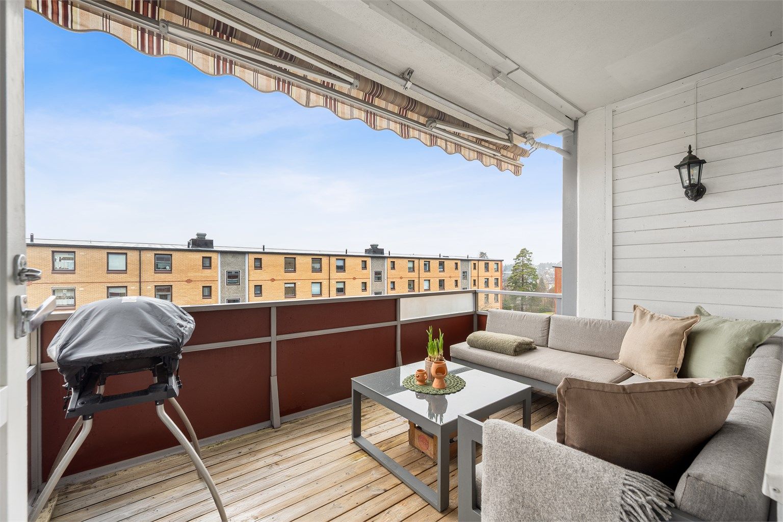 Velkommen til Olav Nygards veg 20!
3-roms i 3. etasje.