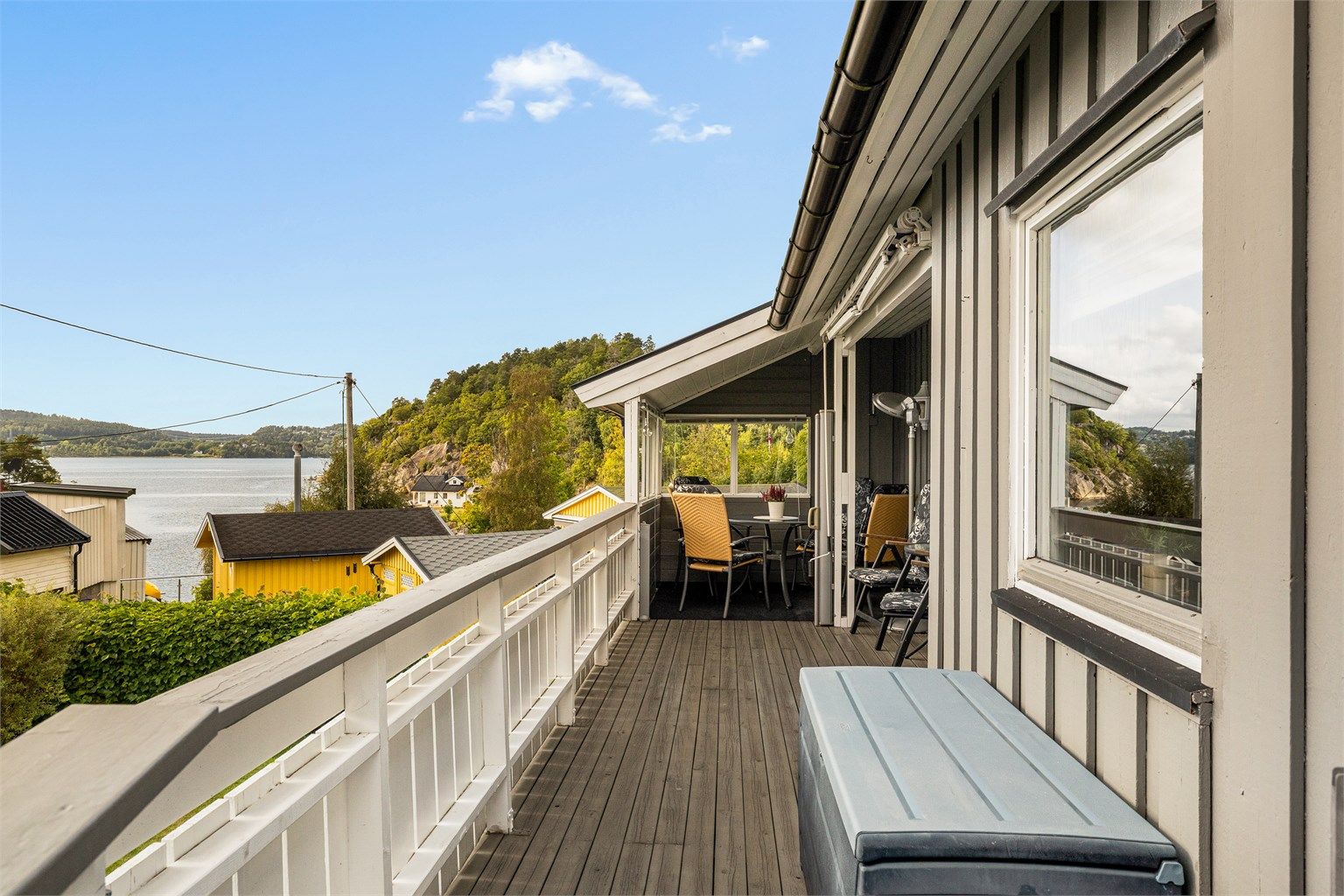 UTELIV: Hytta har fin beliggenhet, her er det mulighet til å være mye ute.