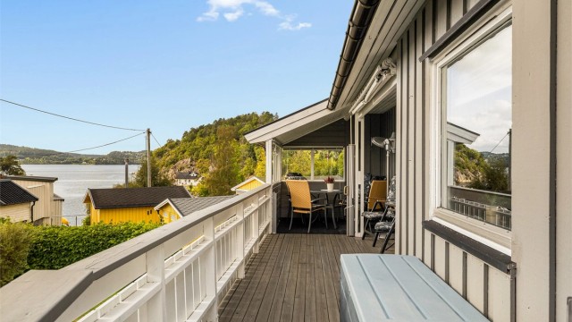 UTELIV: Hytta har fin beliggenhet, her er det mulighet til å være mye ute.