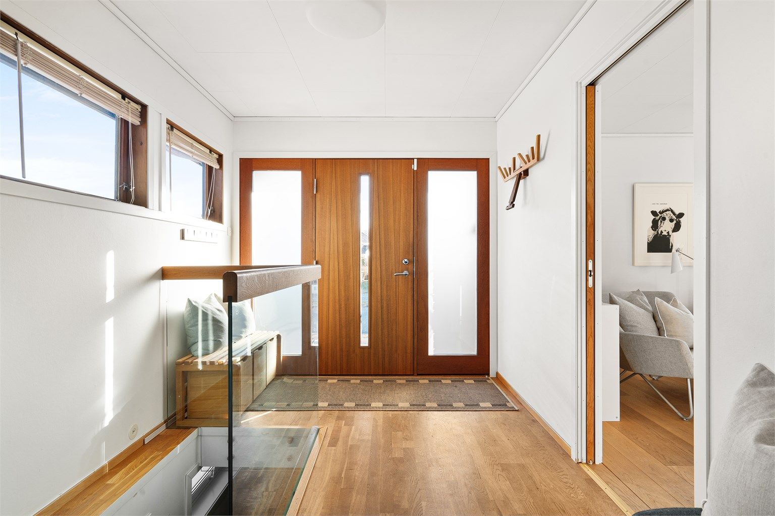 Trappenedgang til underetasje.