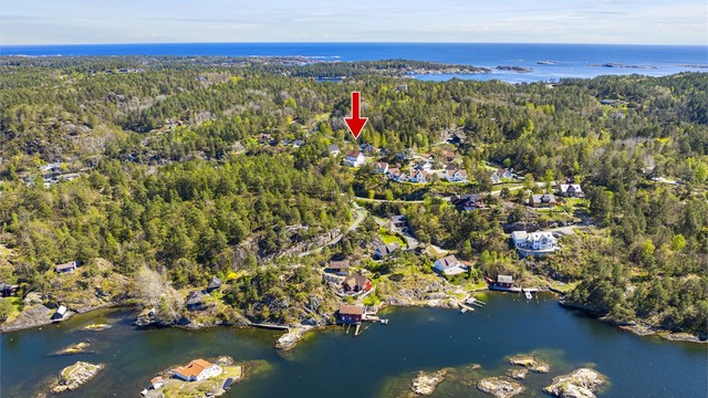Beliggenheten på Borøy gir deg umiddelbar nærhet til Sørlandets skjærgård og flotte turområder.