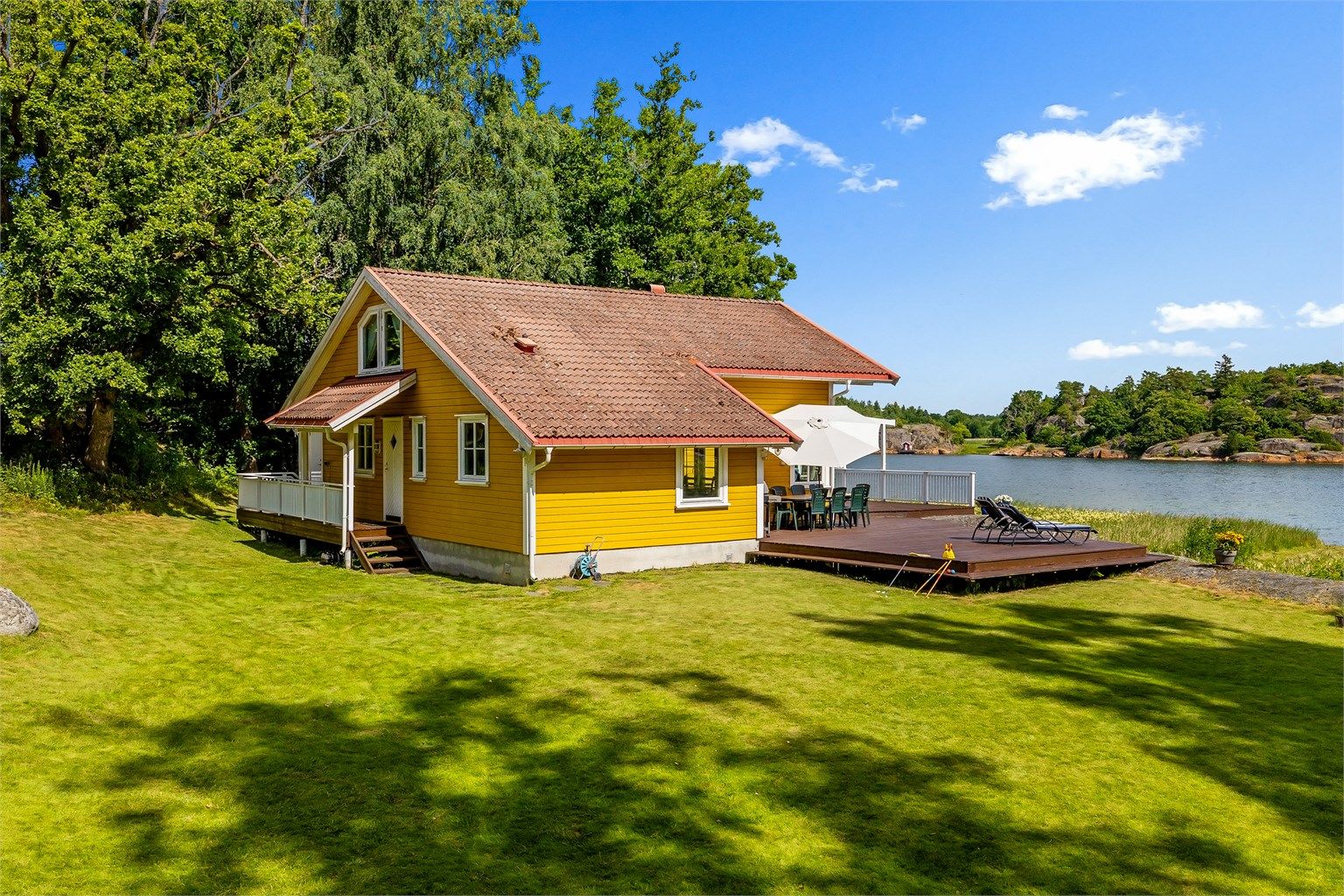 Sommer og idyll på vakre Storholmen.