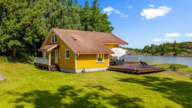 Sommer og idyll på vakre Storholmen.