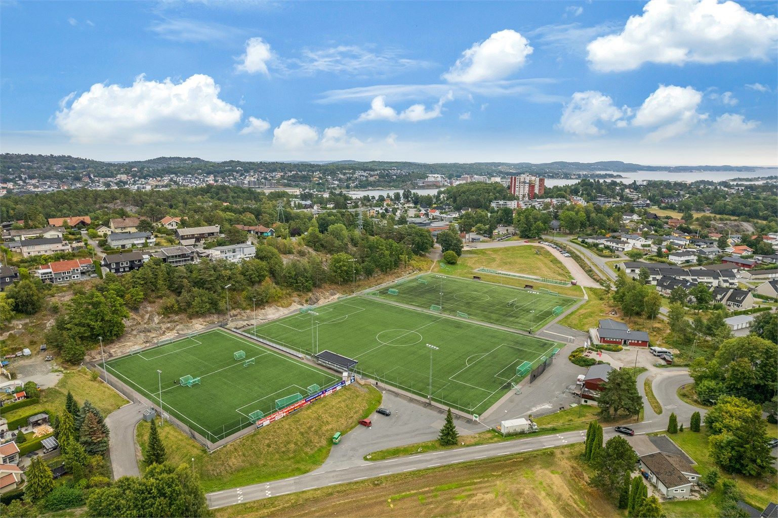 Kort vei til fotballbaner