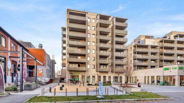 Velkommen til Frognerveien 5A - pen 3 roms med pen utsikt og 2 balkonger - Garasje og kjellerbod.