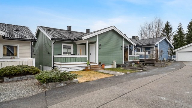 Velkommen til Willy Moes veg 89 - En pen og innholdsrik halvpart tomannsbolig med god beliggenhet. (Foto: Morten Eriksen)