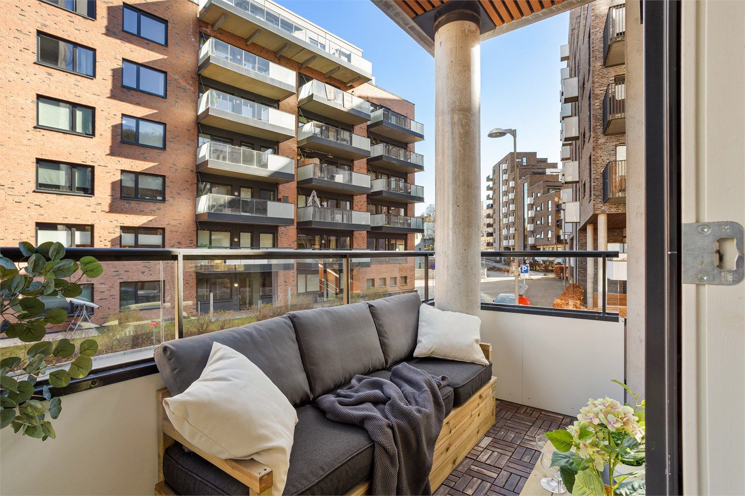 En lekker og romslig 2-roms hjørneleilighet med en herlig balkong. Foto: Henrik Eriksen, Fotostallen