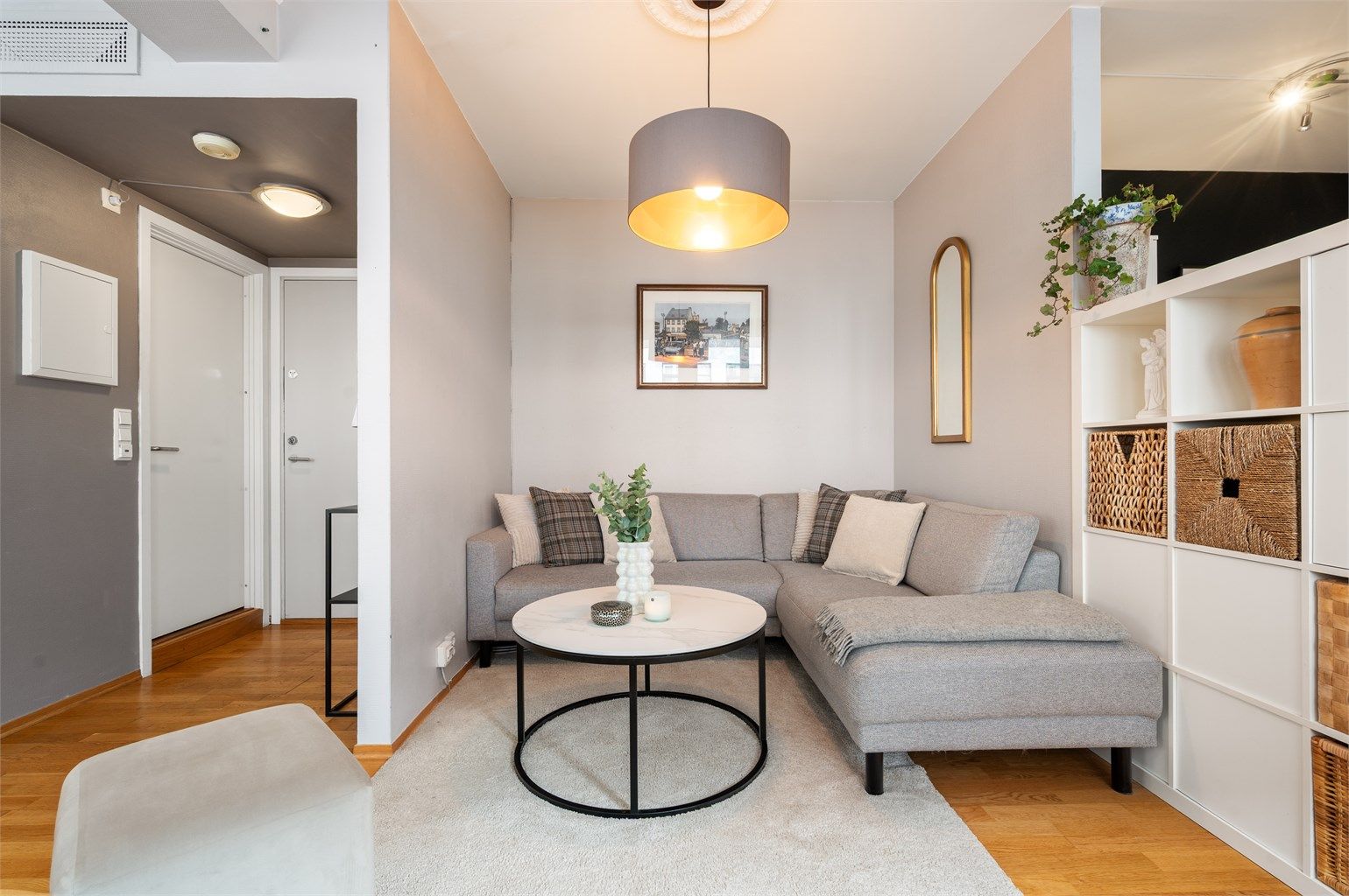 Leiligheten byr på gode møbleringsmuligheter og rom for å sette eget preg.