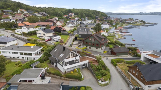 Lene Hviding v/Krogsveen har gleden av å presentere Madlasandnes 133.