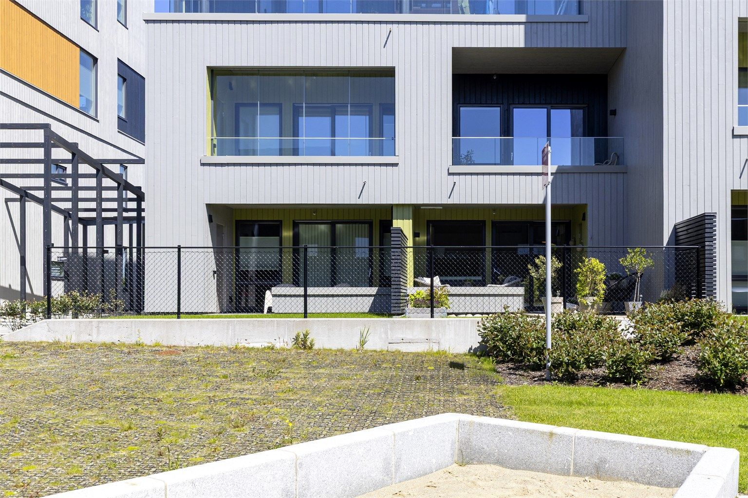 Bygget har en energieffektiv konstruksjon med energiklasse A.