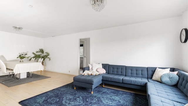 Leiligheten er lys og pen, og har en praktisk planløsning