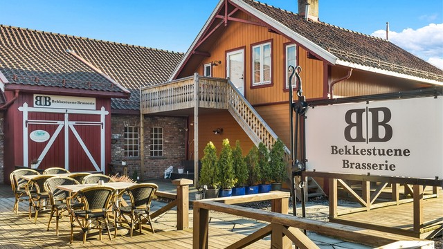 Nærområde Bekkestua - Bekkestua har et rikt utvalg av bakere, kaféer og restauranter