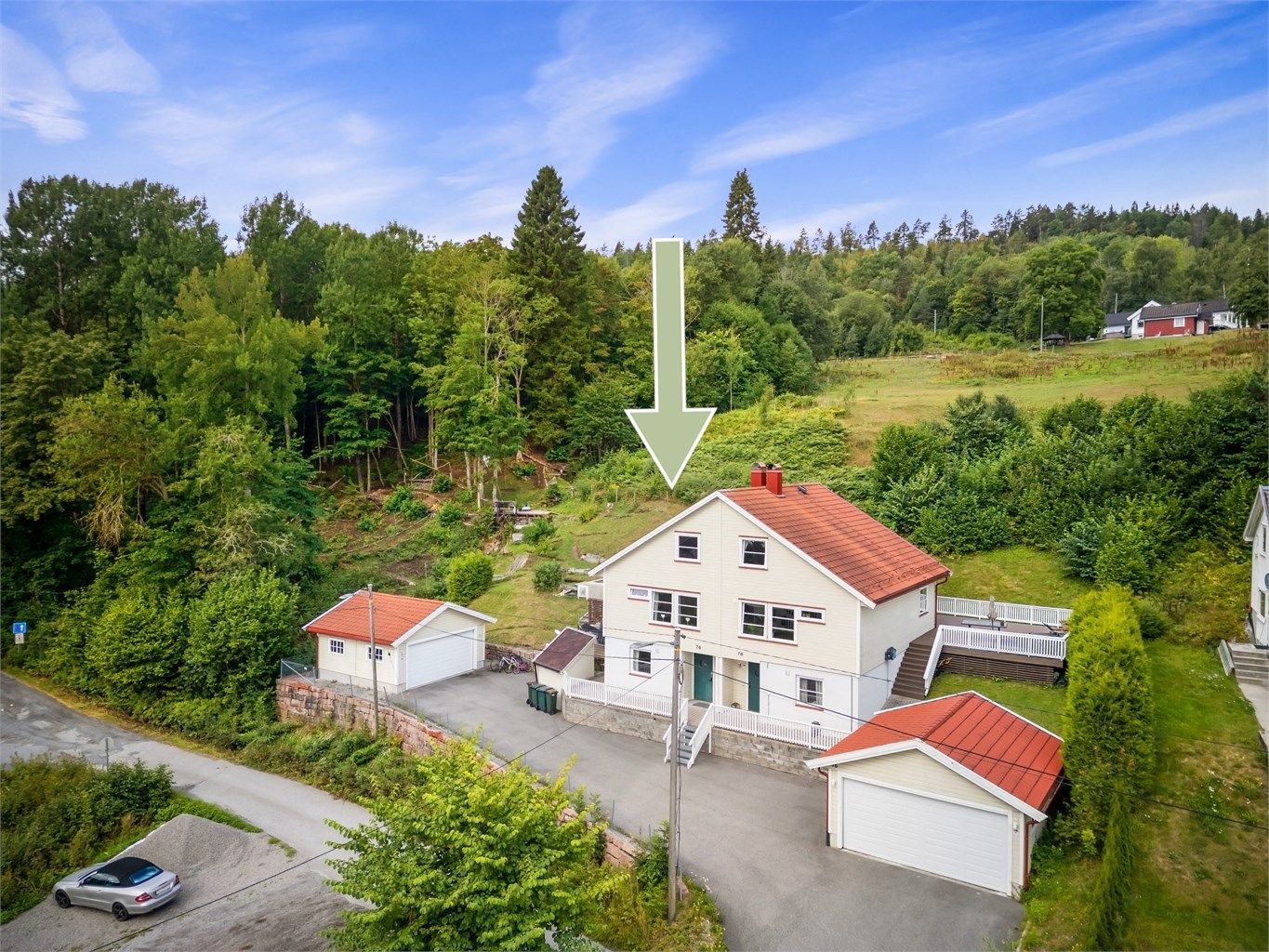 Eiendommen har en tilbaketrukket og barnevennlig beliggenhet, som er meget godt tilrettelagt for barnefamilier og etablerere. 
Foto: Ole Thoresen.