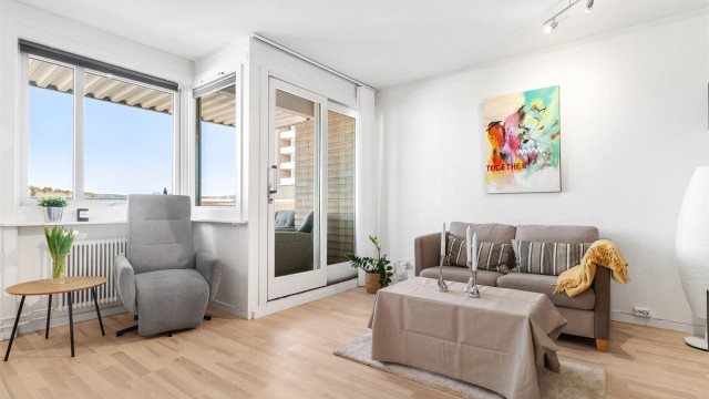 Eiendomsmegler Krogsveen v/Idriss Eliassy ønsker velkommen til Havreveien 9