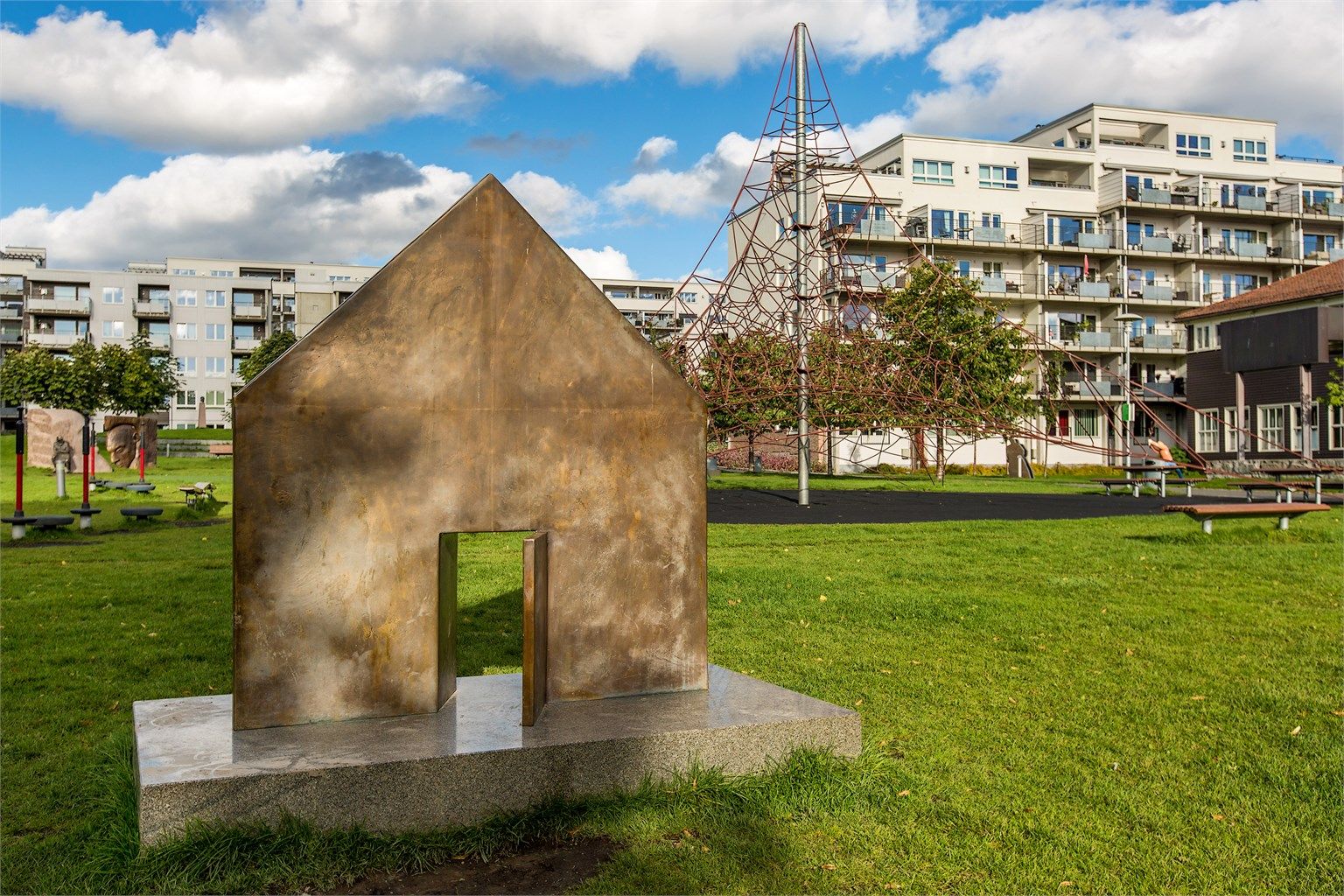 Løren har en stor skulpturpark som er vel verdt en søndagstur eller flere 