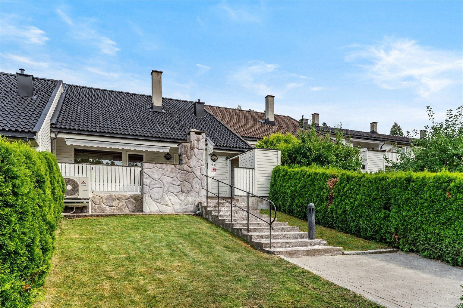 Velkommen til Likroken 3! - Rekkehus i et populært boområde med flott beliggenhet på tunet, barnevennlig og rolig med lite biltrafikk