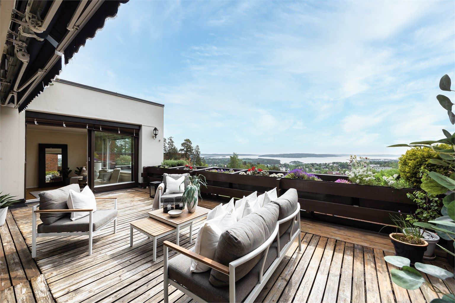 Velkommen til Sondrevegen 2 C! Presentert v/ Therese Ekeli Berg i Krogsveen