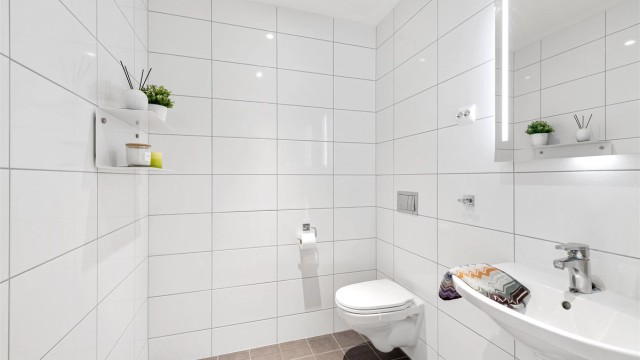 Flislagt gjestetoalett