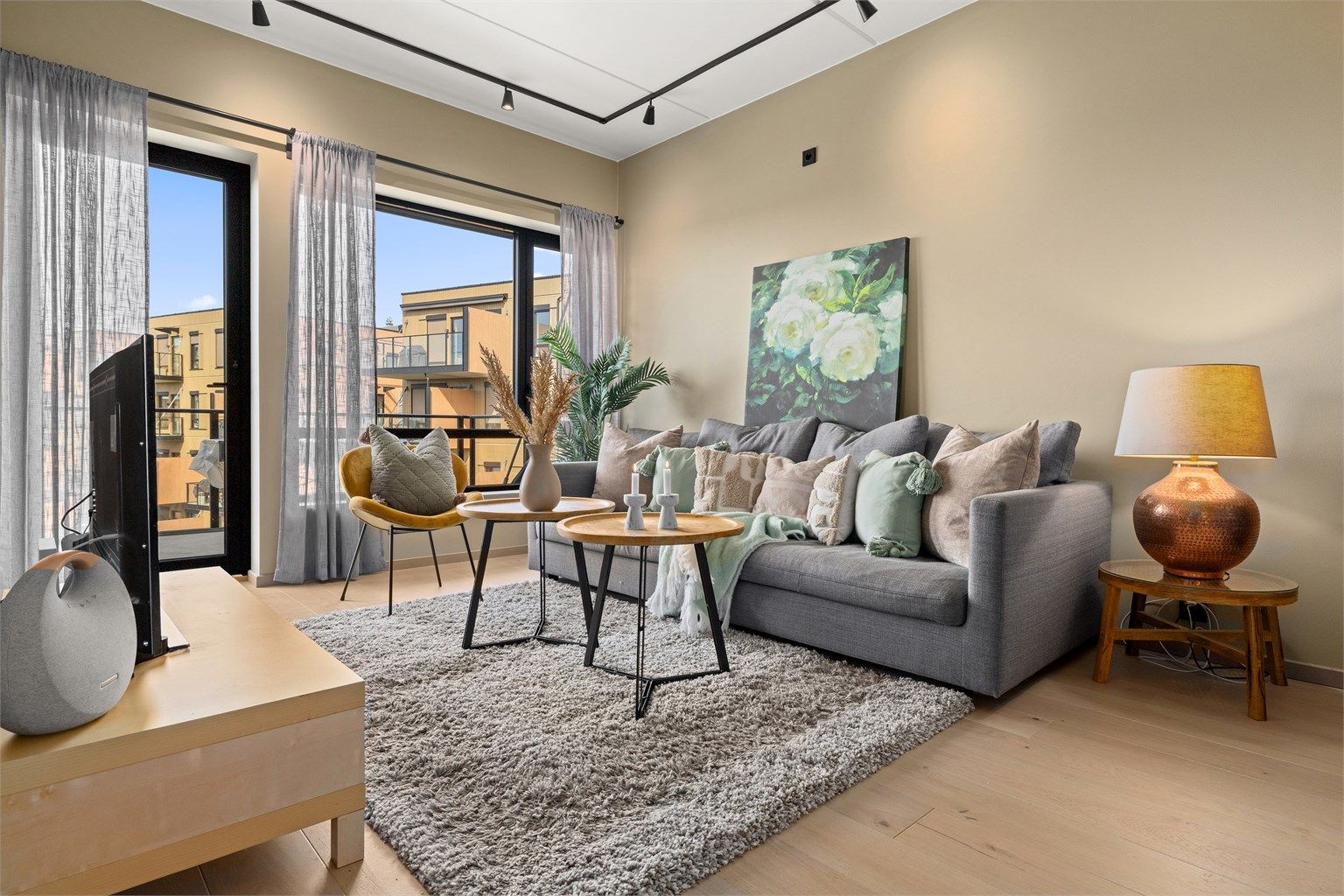 Eiendomsmegler Krogsveen v/Andreas Christophersen ønsker velkommen til  Fabelveien 40!