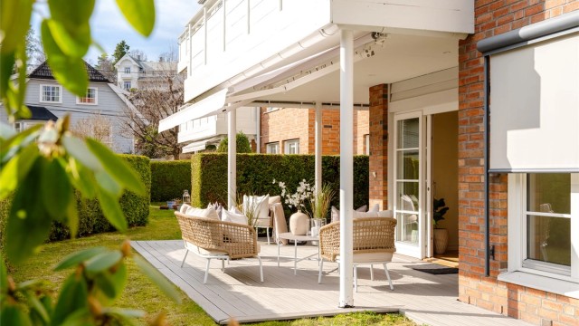 Velkommen til Ekelyveien 11B! - Presentert av Therese Ekeli Berg v/ Eiendomsmegler Krogsveen. Foto: Borowiak, Chris.