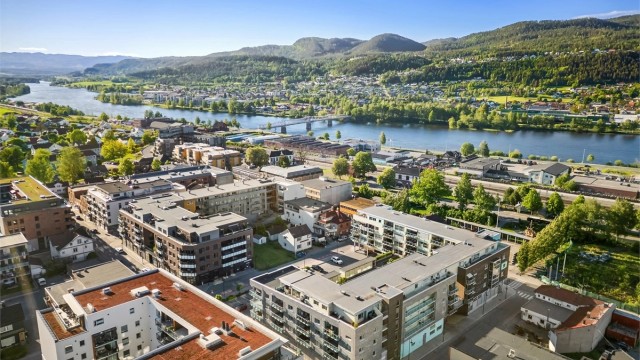 Kort gangavstand til spisesteder, treningssentre, legekontor og diverse forretninger og togstasjon