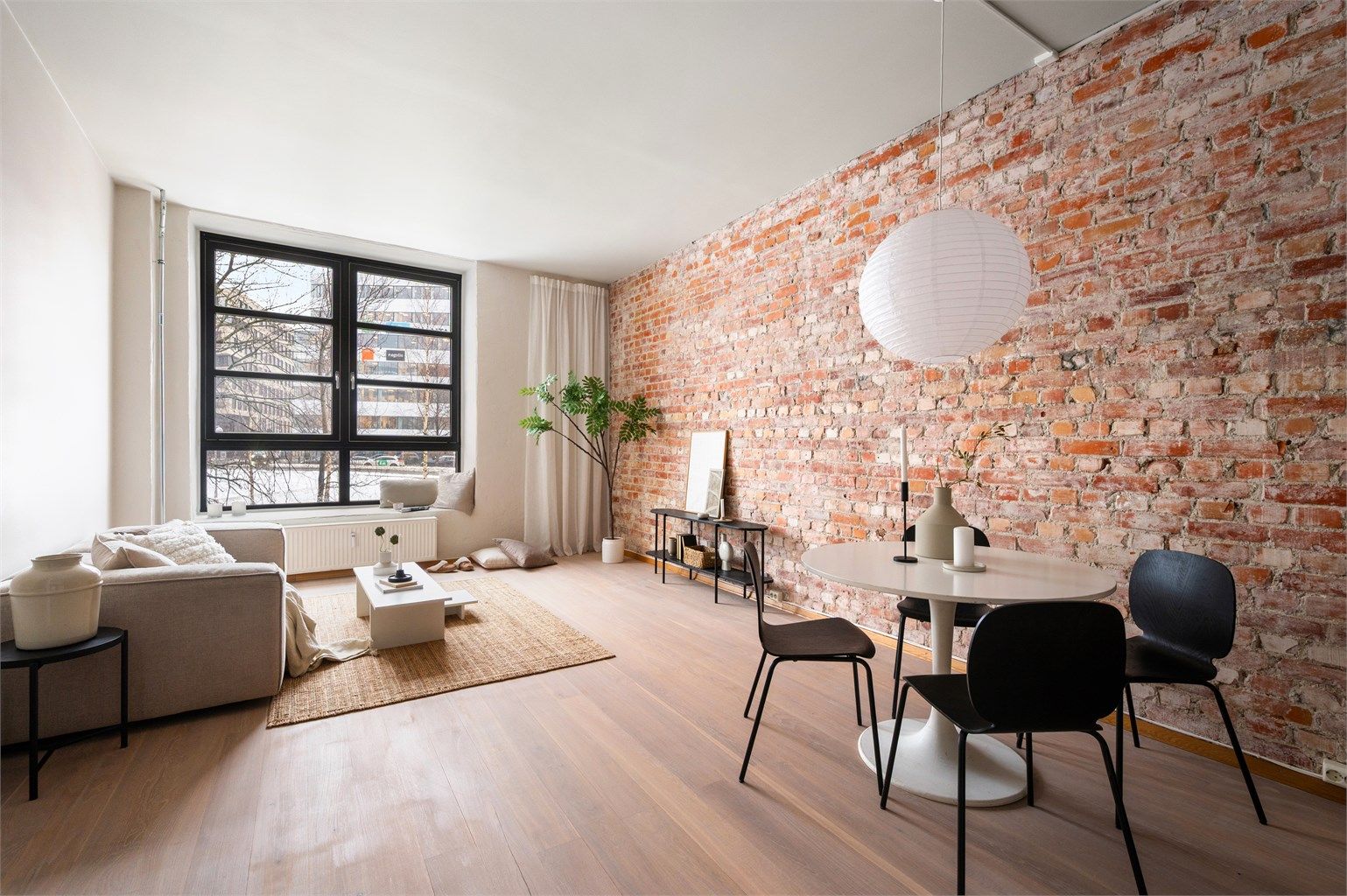 Leiligheten har en åpen, luftig og fleksibel studioplanløsning!