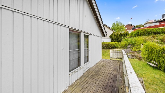 Fra stuen er det utgang til en balkong på 15 m².
Foto: Jørgen Sørebø