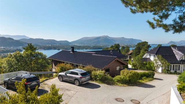 Fasade fra nordøst mot sydvest