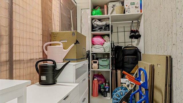 Leiligheten disponerer en ekstern bod på 4 m² i samme etasje.