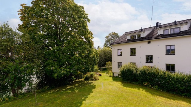 Store plenarealer gir gode muligheter for lek og rekreasjon.