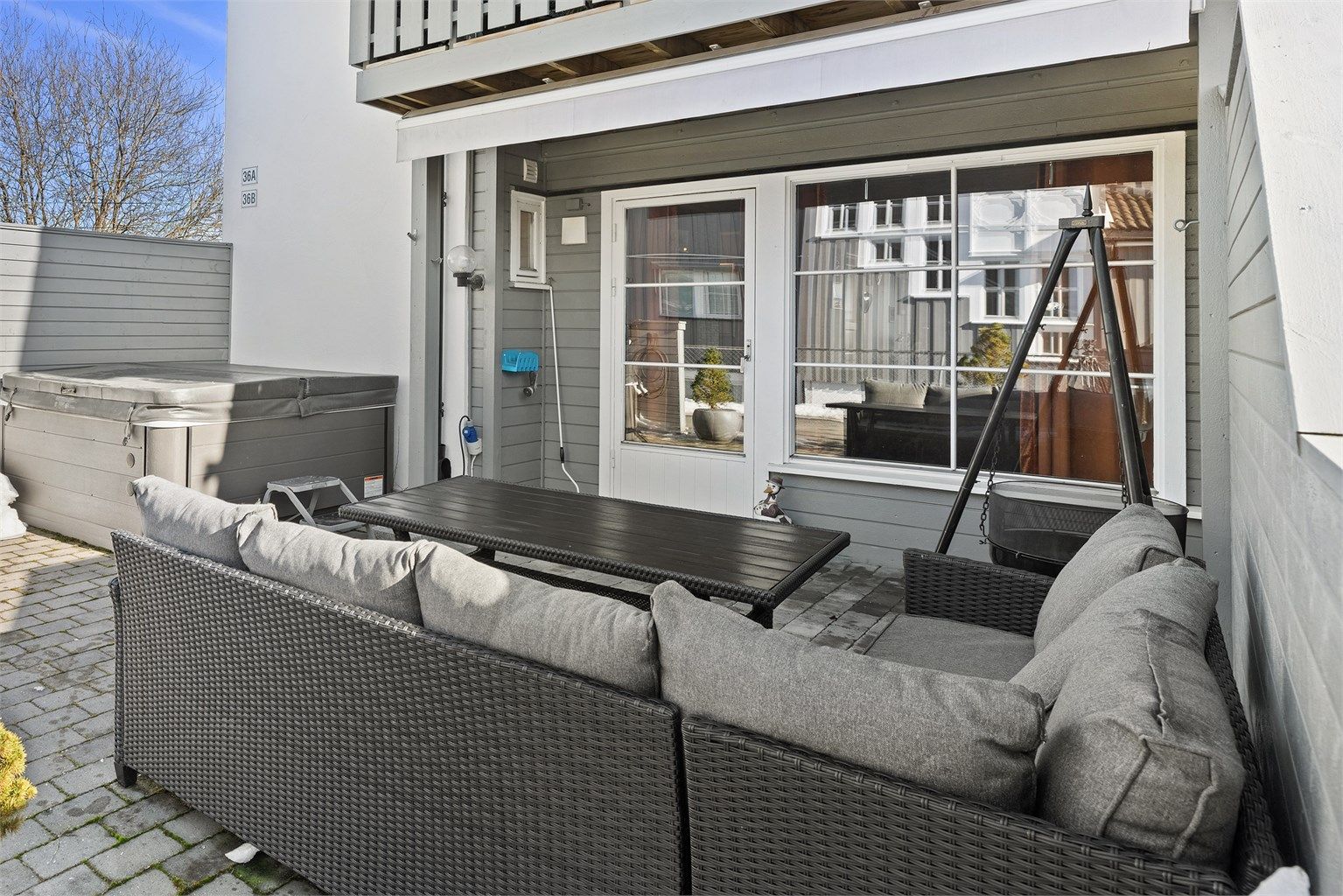 God plass til både sittegruppe og grill.  