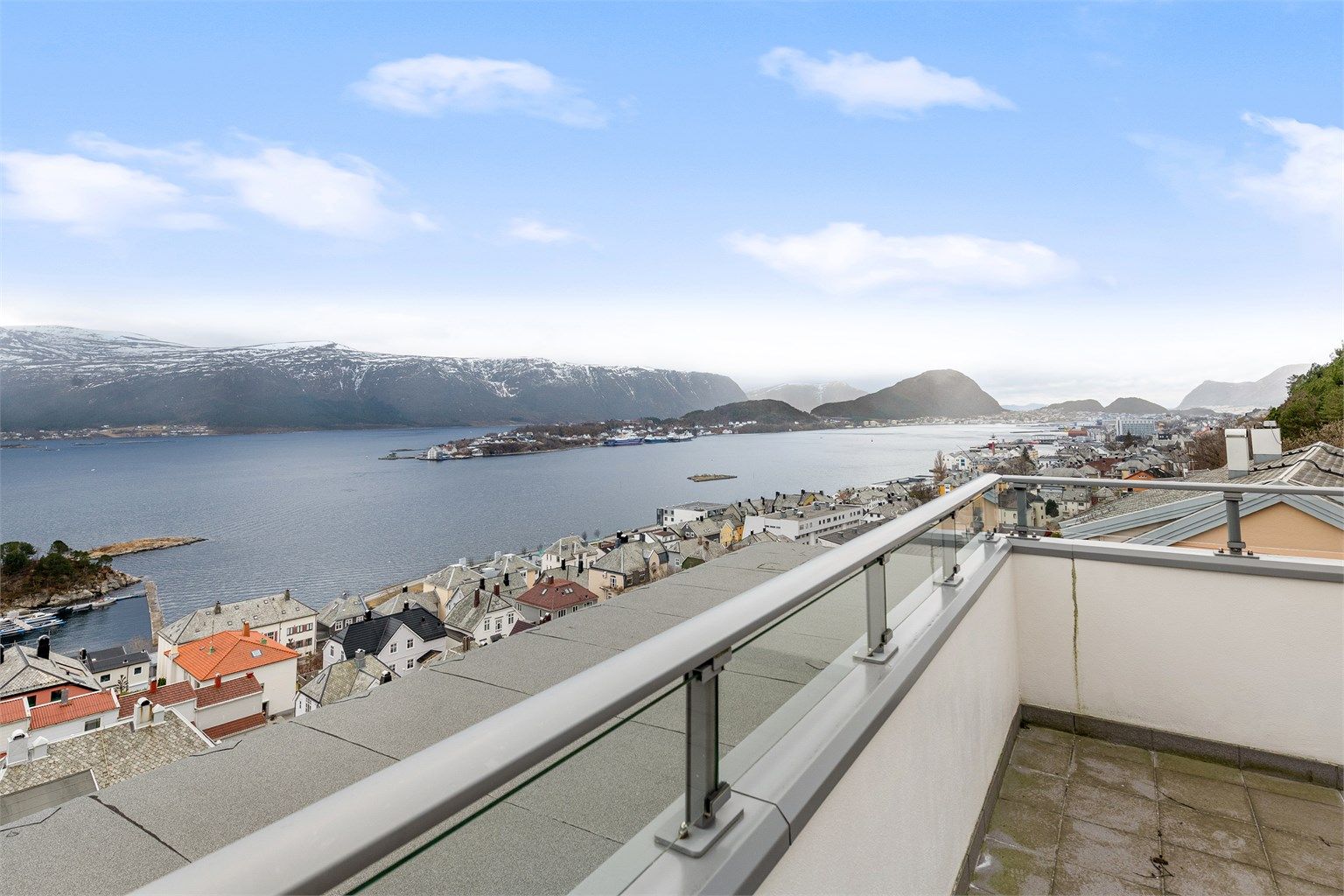 Felles takterrasse med praktfull utsikt 