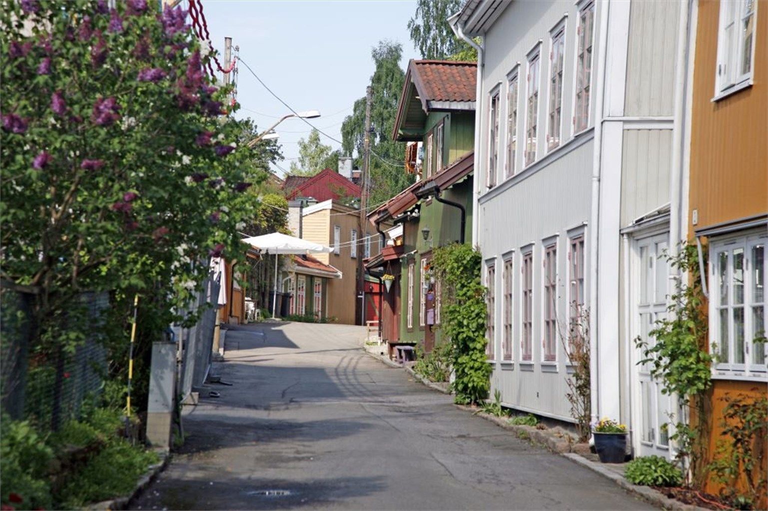 Søndagsturen kan du legge til den sjarmerende trehusbebyggelsen på Rodeløkka.