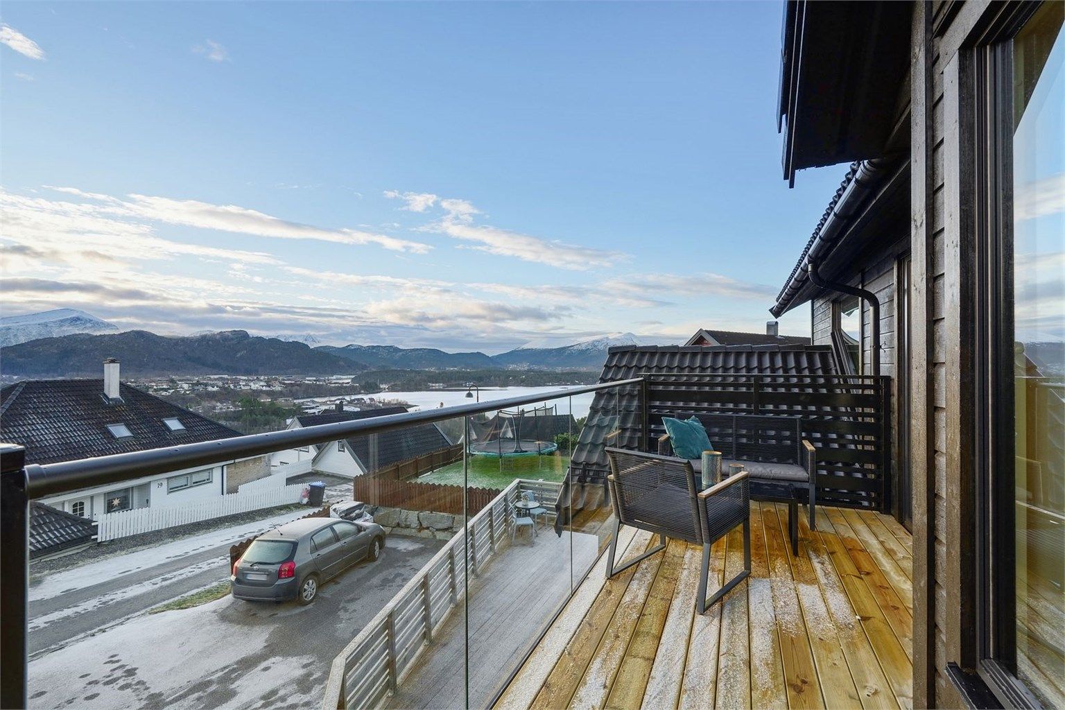 Flott utsikt mot sunnmørsalpene