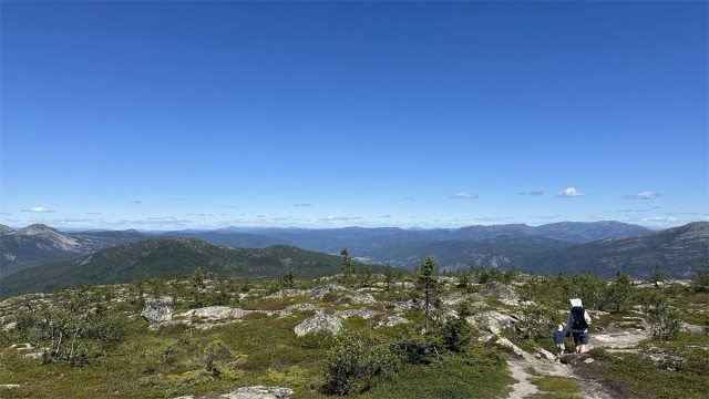 Uendelige turmuligheter rett utenfor døren, sommer som vinter.